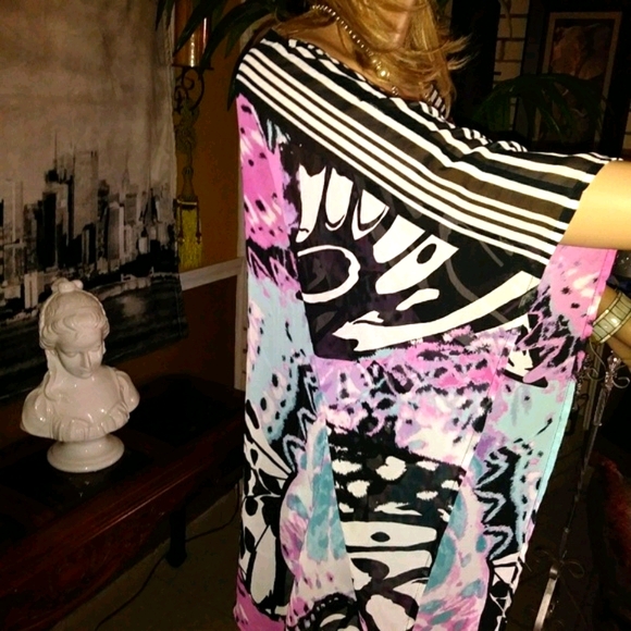 Poncho blouse - Picture 8 of 8